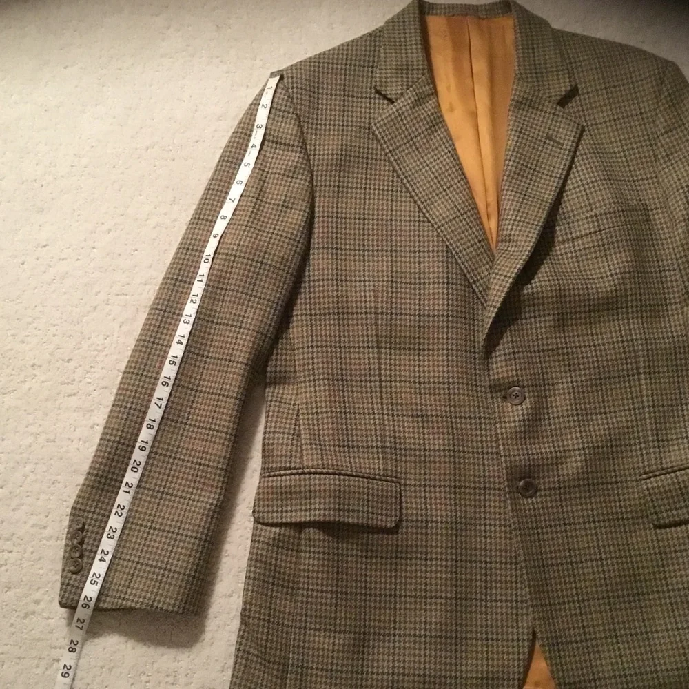 Bespoke Holland and Sherry, Savile Row, Houndstooth Wool Sport Coat - Picture 10 of 16